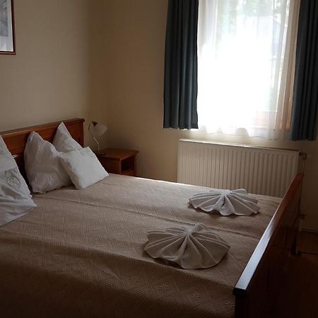 Laetitia Panzio Bed & Breakfast Kaposvár Dış mekan fotoğraf