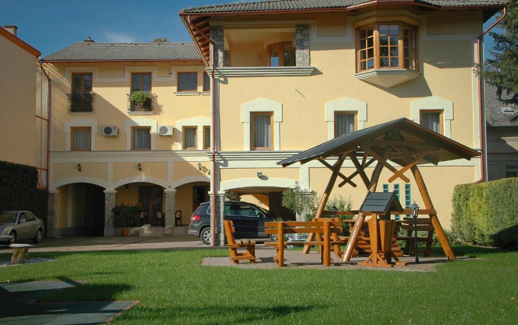 Laetitia Panzio Bed & Breakfast Kaposvár Dış mekan fotoğraf